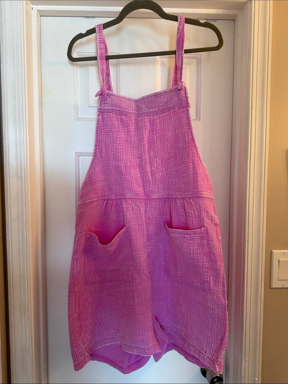 Zenana Pink Gauze Romper with Pockets, Size Large, NEW